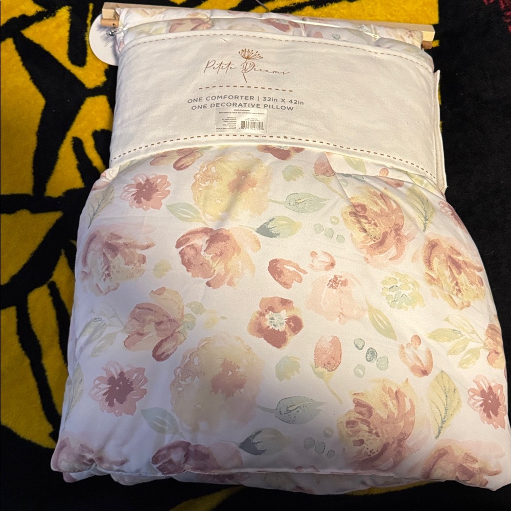 Floral Comforter Set - Cream and Pink - Picture 7 of 7